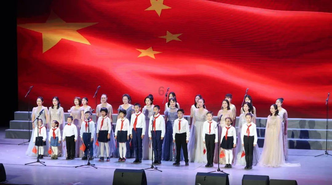 明明车里也不脏,为什么总感觉车里有股异味呢?- 专业有问必答平台